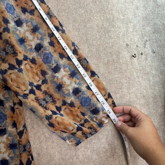 Nine West Multicolored Pattern Button Blouse‎ Chest Pockets Size Large - Picture 9 of 9